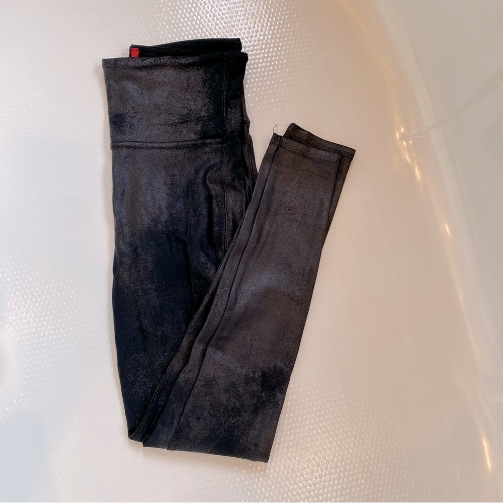 Spanx black leggings.